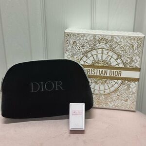 LOW START!!! 🔥🔥🔥🔥🔥 Dior cosmetic/beauty pouch + Blooming bouquet EDT